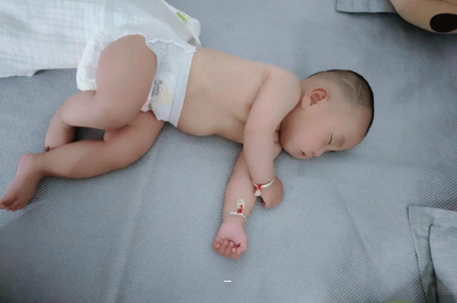 库尔勒孕妇肚脐周围发青